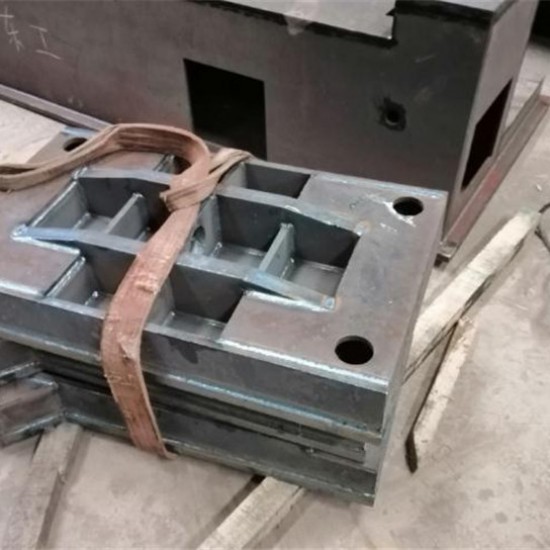 特大型打砂設備，對所有特大型金屬件表面打砂清除表面雜質